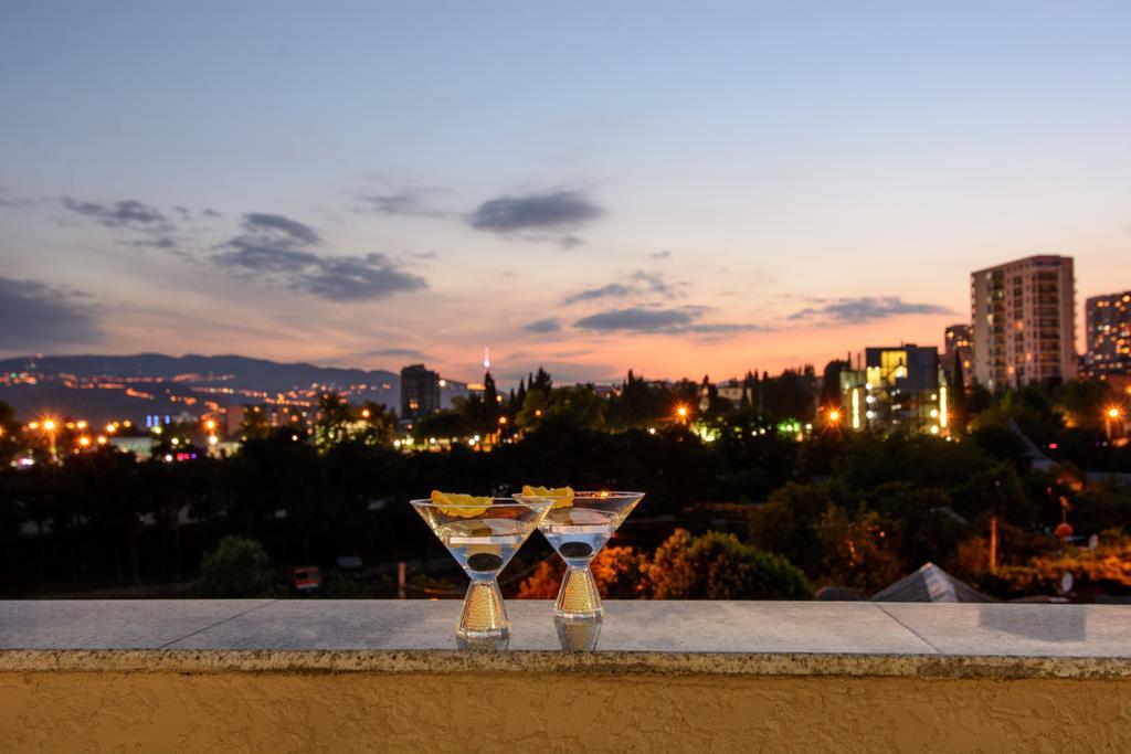 Apart Hotel Mx Tbilisi Bagian luar foto