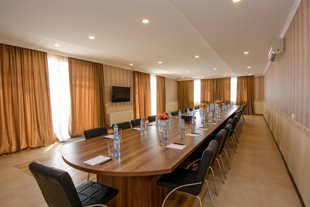 Apart Hotel Mx Tbilisi Bagian luar foto